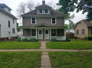 729 W 16th St, Davenport, IA 52804
