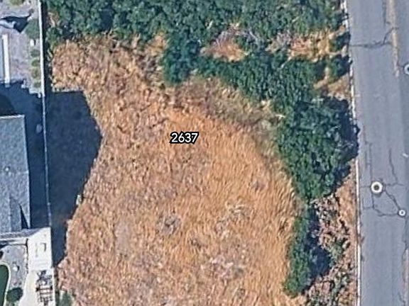 5th image of 2637 Oak Ridge Dr