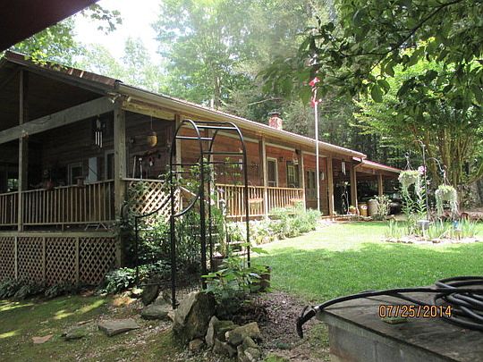 3rd image of 267 Laurel Crossing Dr