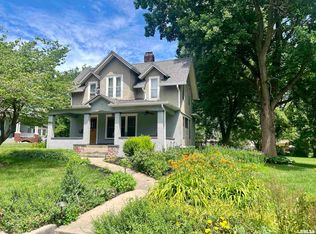 523 N Academy St, Galesburg, IL 61401