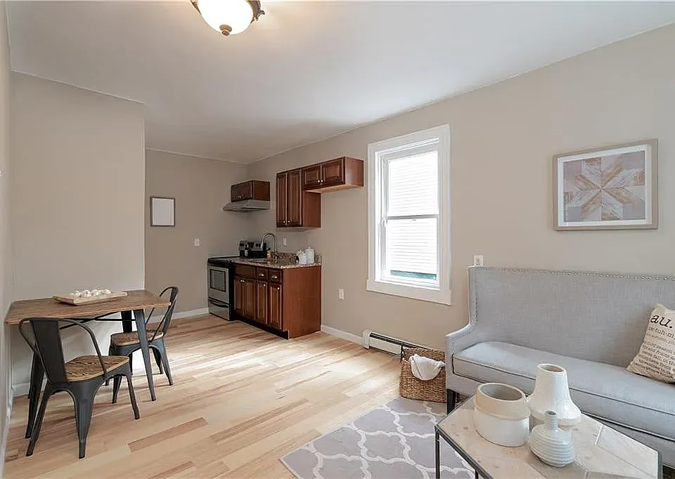 205 Oakland Ave #1