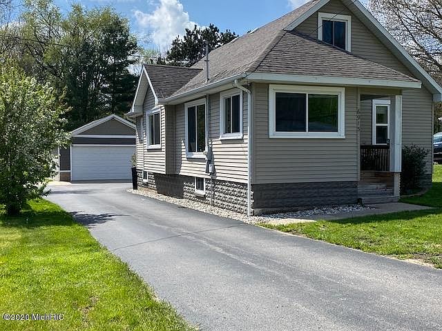 1st image of 6913 Northland Dr NE