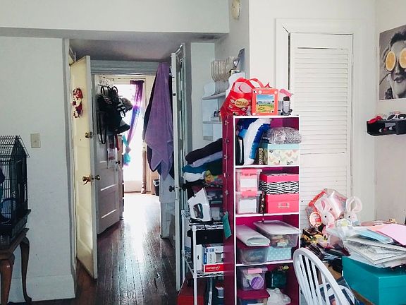 4th image of 3314 Ellwood Ave APT D