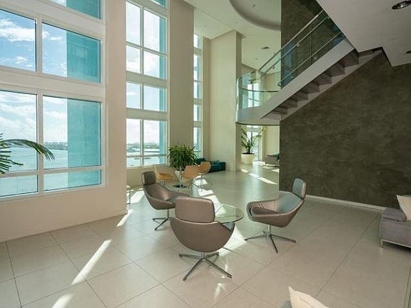 4th image of 1900 N Bayshore Dr APT 2202