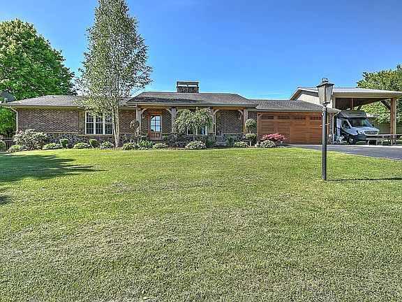 2nd image of 109 Lake Hill Dr