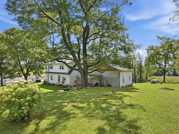 140 Coast Rd, Harrisville, PA 16038