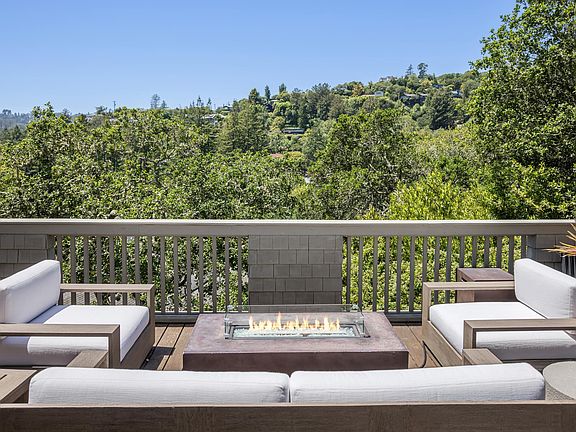 4th image of 137 Del Casa Dr