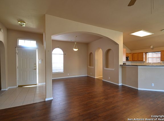 3rd image of 1108 Arbor Dawn Ln
