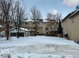 1140 Snow St #1138, Ottawa, ON K1J 7R6