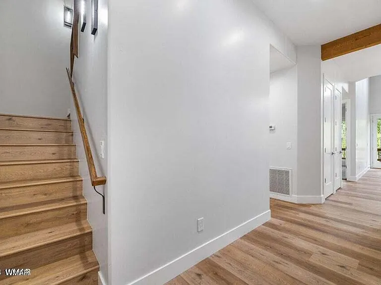 1400 W Navajo Ln #15 — Photo 3