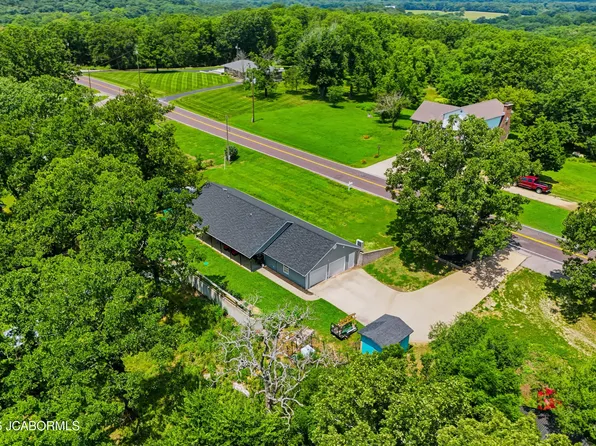 6613 Tanner Bridge Rd, Jefferson City, MO 65101