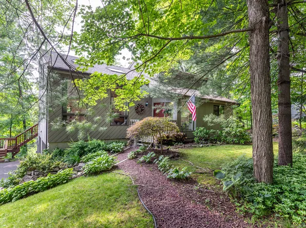 5 Princeton Lane, New Fairfield, CT 06812