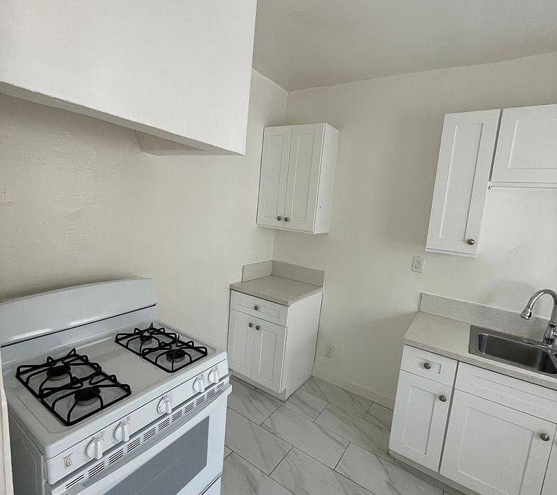 2nd image of 7501 S Central Ave #9