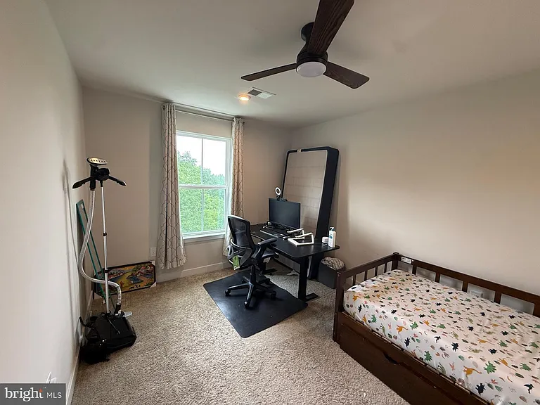 256 Chase Dr — Photo 35