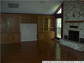 5th image of 4393 Giordano St