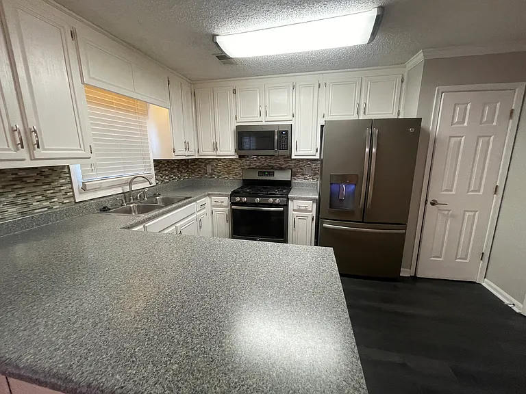 730 Twin Brooks Ct — Photo 6