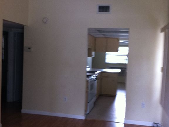 2nd image of 401 Orlando Ave