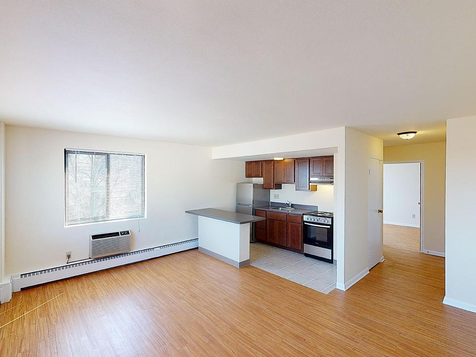 1st image of 415 Wisconsin Ave #14143580