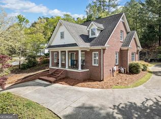 324 Etowah Dr, Cartersville, GA
