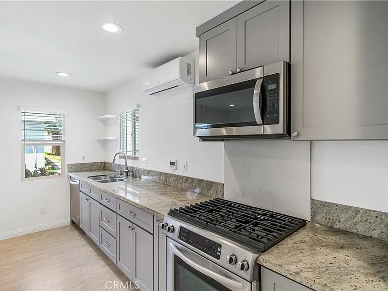 1736 Eudora Ave — Photo 3
