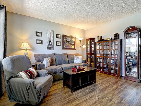 4th image of 11147 W Emerald Dr