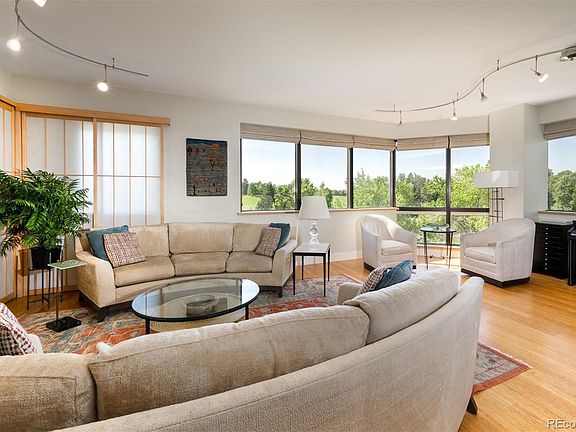 4th image of 1299 N Gilpin Street #5W