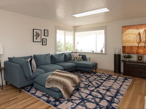4th image of 3685 E Palisade Dr