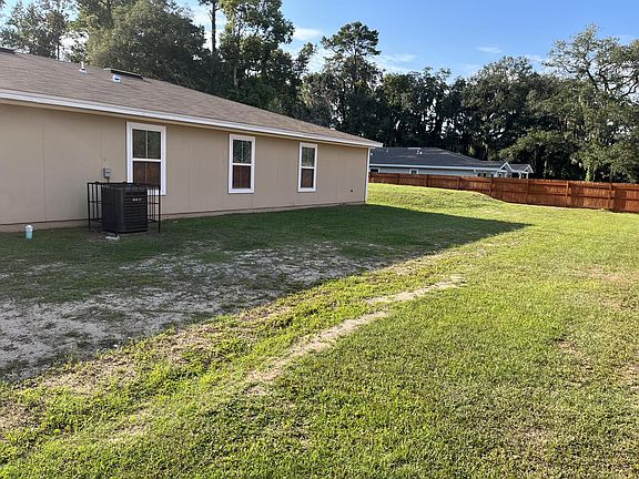 4th image of 6715 Golfview St Unit 1