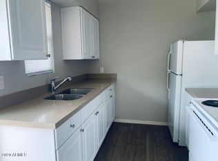 7123 N 54th Ave #B, Glendale, AZ 85301