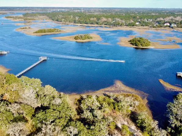 5221 Water Way Ln, Hollywood, SC 29449