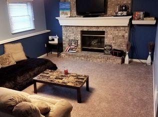 1305 W 99th Ave, Crown Point, IN 46307