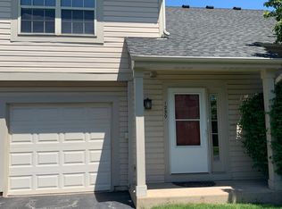 1230 N Knollwood Dr, Inverness, IL 60067