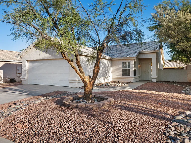 8594 N Cantora Way — Photo 3
