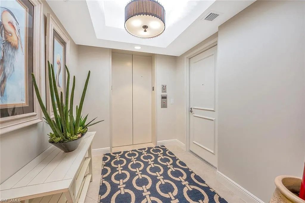 3 bed, 3.0 bath, 2086 sqft, $11,000 — Photo 3