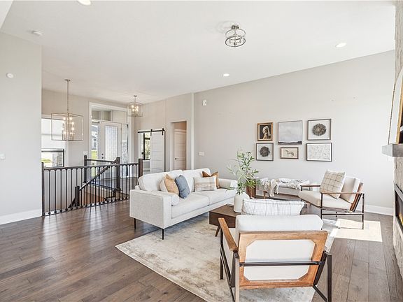 5th image of 8284 Aspen Dr