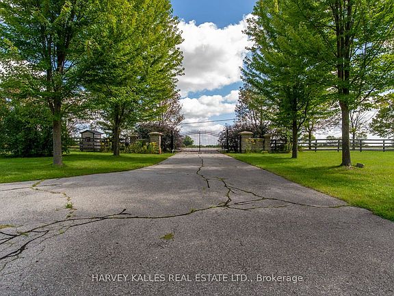 4th image of 7472 Ashburn Rd