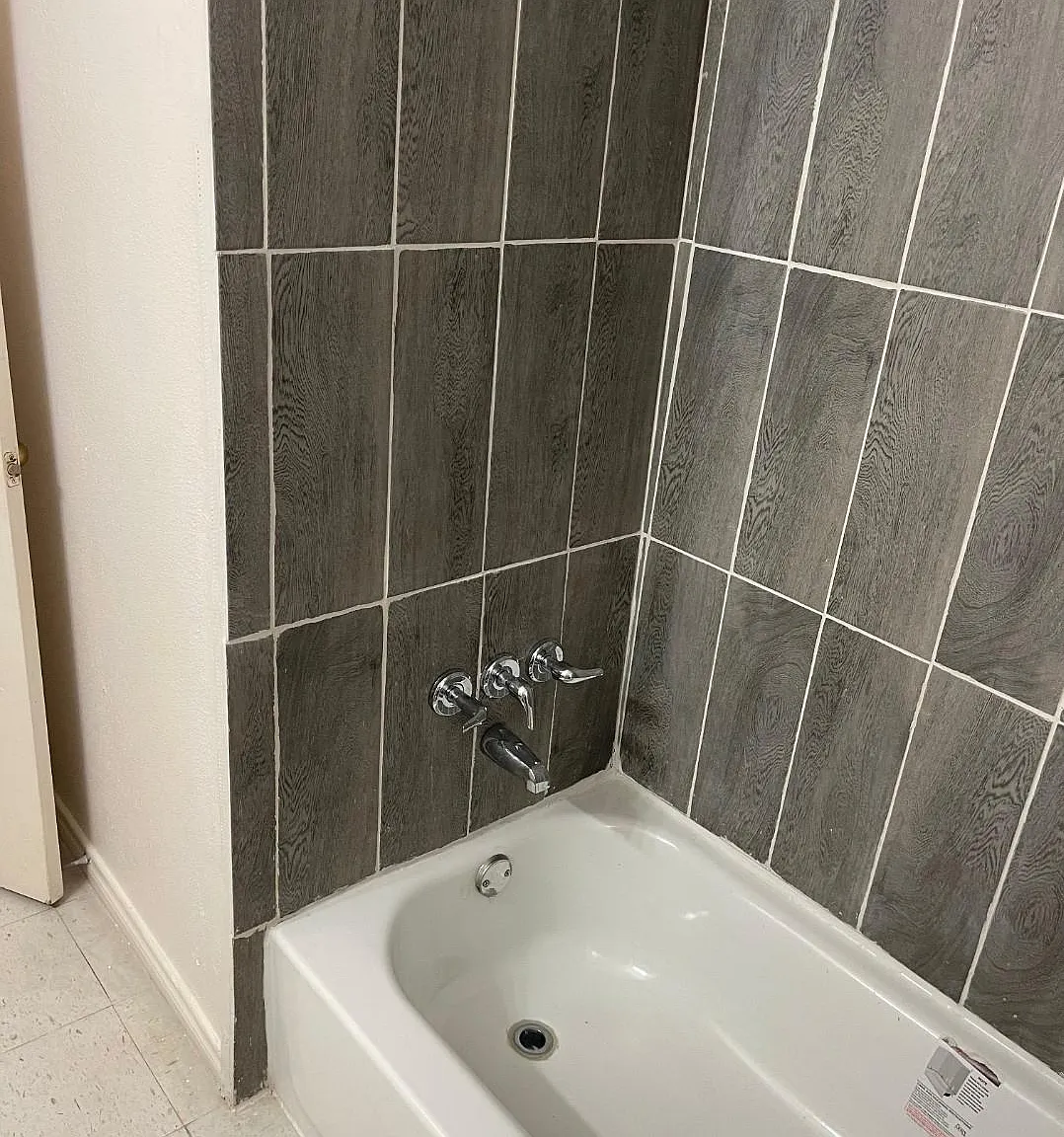 2 bed, 1.0 bath, 4752 sqft, $800 — Photo 3