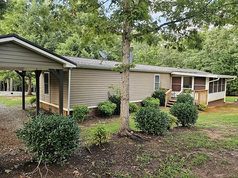 114 Pedal Park Ln — Photo 2