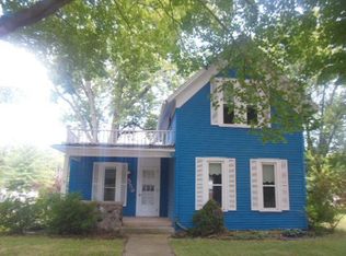 556 W Market St, Nappanee, IN 46550