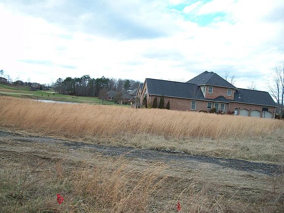4th image of 142 Beechwood Dr