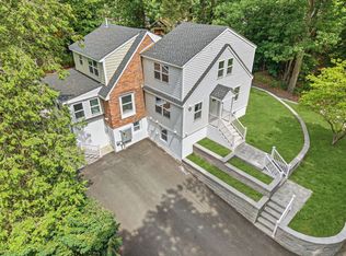 63 Russell Rd, Wellesley, MA 02482
