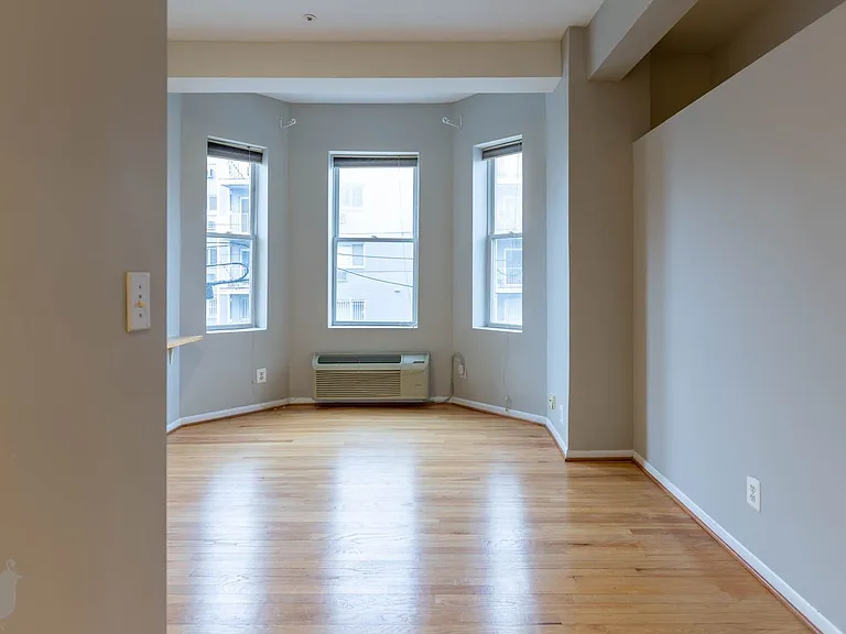 1415 Chapin St NW #306 — Photo 22