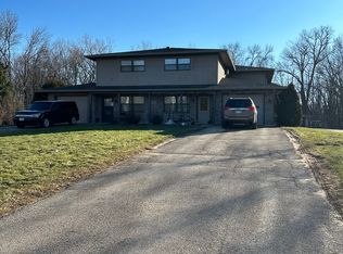 840 E Beacon Ave APT 6, New London, WI 54961