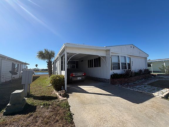 3rd image of 802 Pirates Rest Rd