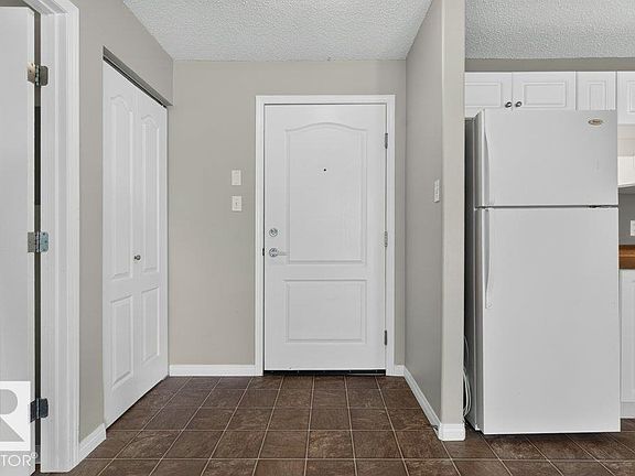 3rd image of 7331 S Terwillegar Dr NW #6215