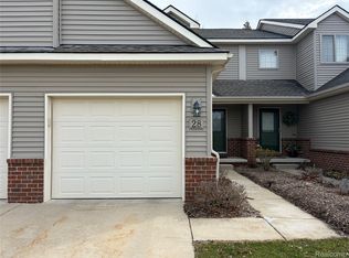 28 Millstone Dr UNIT 58, Waterford, MI 48328