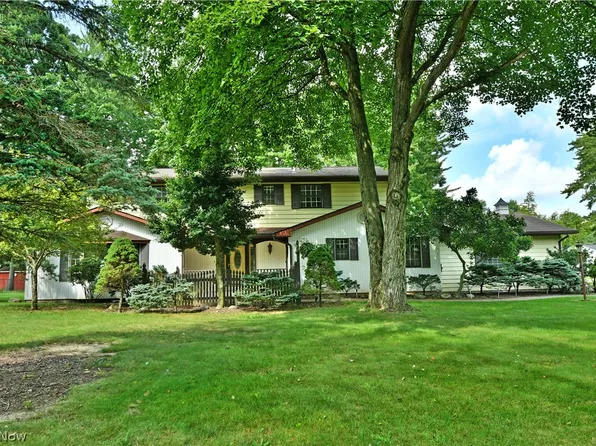 211 Fox Run, Cortland, OH 44410