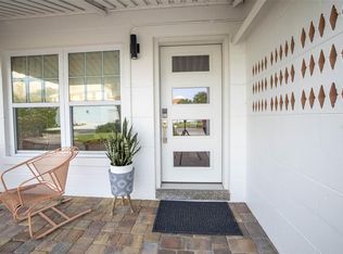 15804 3rd St E, Redington Beach, FL 33708