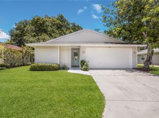 376 Bearded Oaks Cir, Sarasota, FL 34232