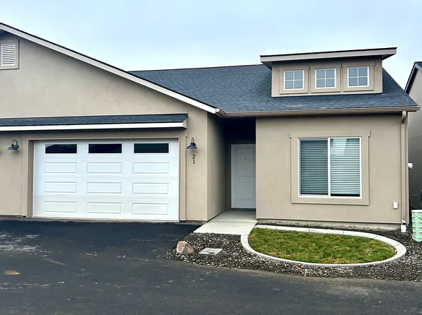 6408 Sandstone Dr, Pasco, WA